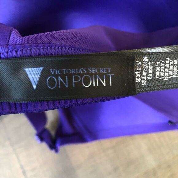 Incredible by Victoria’s Secret Sports Bra - Picture 3 of 4